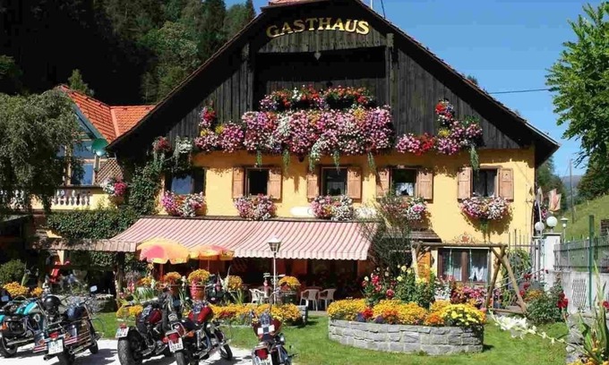 Notsch im Gailtal Apartment | Holiday apartment Nötsch for 1 - 4 persons with 1 bedroom - Holiday apartment in one or multi-family