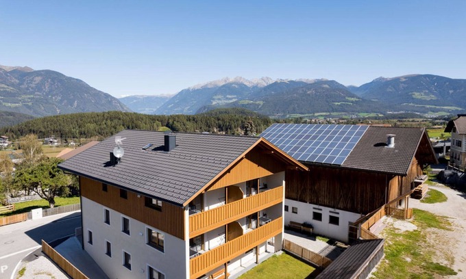 Santo Stefano Apartment | Holiday Apartment 'Obergasserhof Waldruhe' with Mountain View, Shared Garden & Wi-Fi