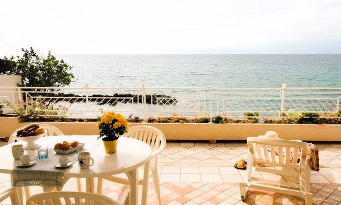 Pizzo Apartment | Holiday apartment Pizzo for 1 - 6 persons with 3 bedrooms - Twin house