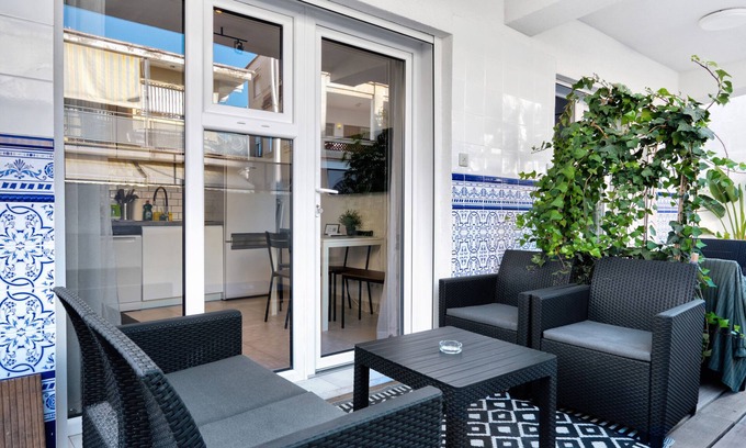 Grau i Platja Apartment | Holiday Apartment "Soleole1" with Shared Terrace & Wi-Fi