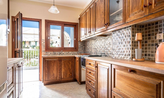 Lixouri Apartment | Holiday Apartment "Villa Seven Islands 1" with 2 Balconies, Garden & Wi-Fi