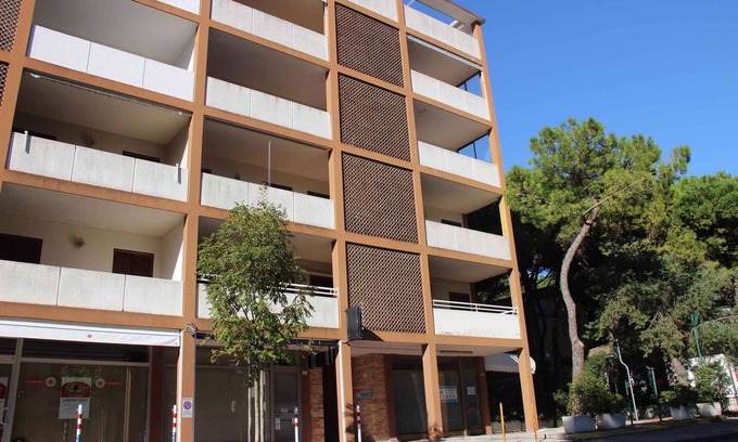 Lignano Sabbiadoro Apartment | Holiday apartment with balcony and air conditioning