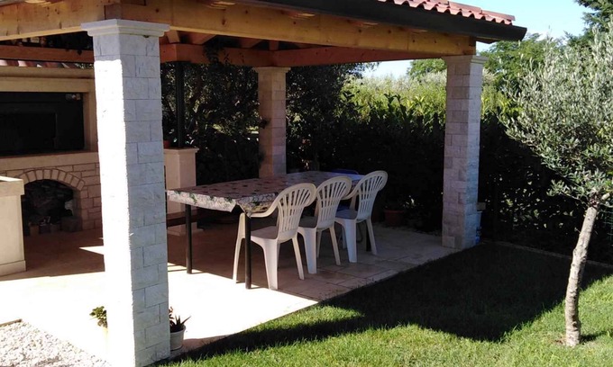 Finida Apartment | Holiday apartment with terrace and Internet