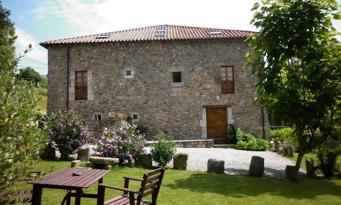 El Corral Apartment | Holiday cottages in the countryside just 10 minutes from Cabarceno