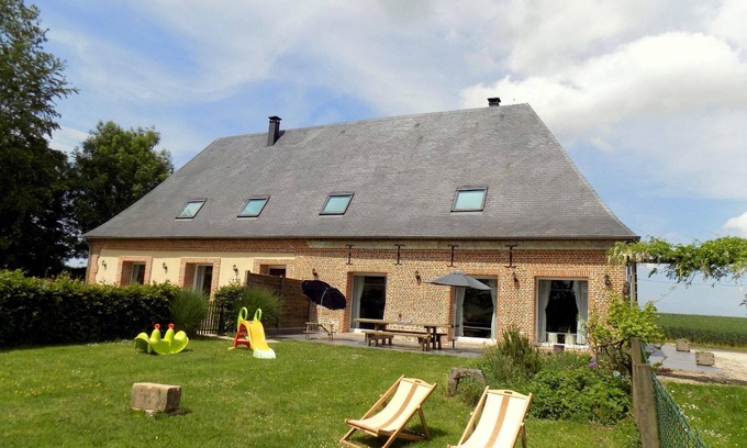 Saint-Crespin House | Holiday house Longueville sur Scie for 1 - 8 persons with 4 bedrooms - Row house