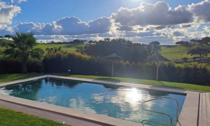 Aldeia dos Palheiros Apartment | Holiday Home 'Herdade Monte Gordo - Casa 4' with Shared Pool, Wi-Fi and Air Conditioning