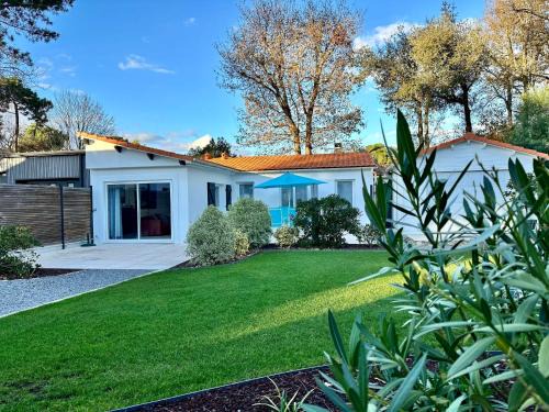 Saint-Brevin-l'Ocean House | Holiday Home Joannie by Interhome