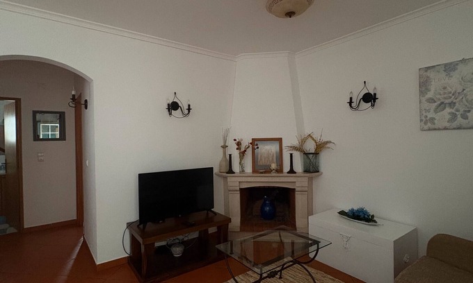 Almograve House | Holiday Home 'Margarida' with Private Terrace, Balcony and Wi-Fi