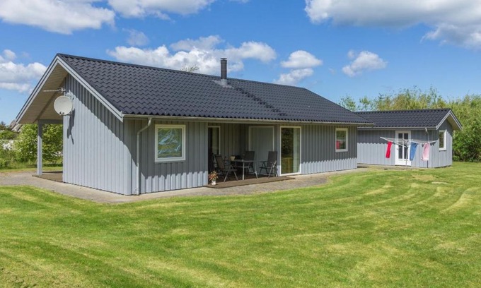 Nordstrand House | Holiday Home Abelone - 150m from the sea by Interhome