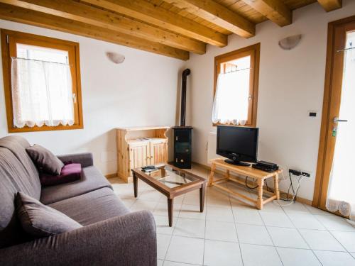 Barcis House | Holiday Home Albergo Diffuso - Cjasa Paron Cilli by Interhome