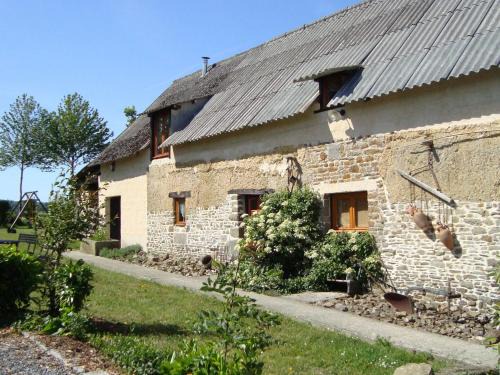 Gouvets House | Holiday home and mobile home with spacious garden
