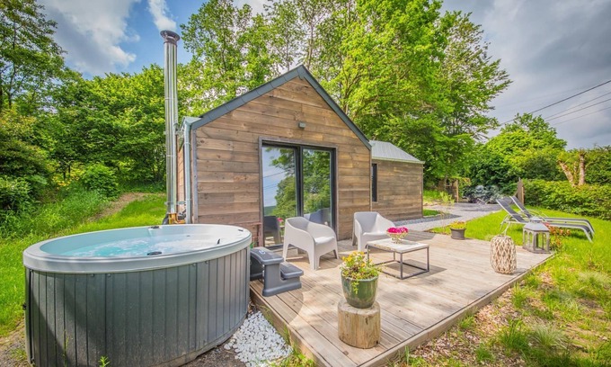 Ferrieres Cottage | Holiday home 'Be Chalet' in the heart of nature in Ferrieres