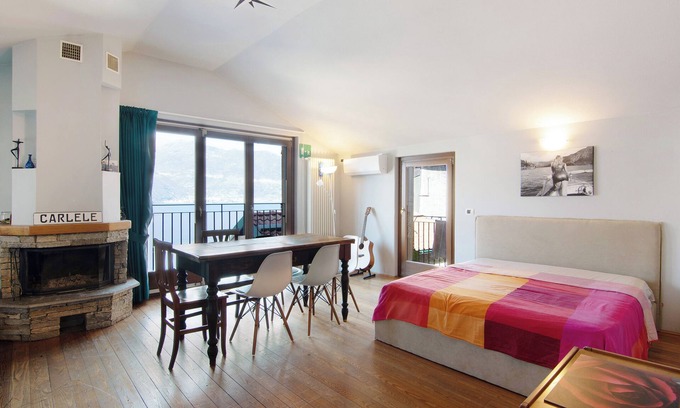 Dorio House | Holiday Home "Bernhouse" with Lake View, Balcony & Wi-Fi