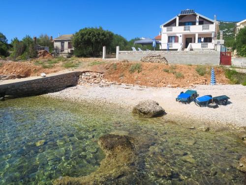 Dobropoljana House | Holiday Home Bokolj - PSM154 by Interhome