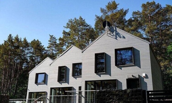 Wiselka House | Holiday Home by Lake Wisełka with Sauna