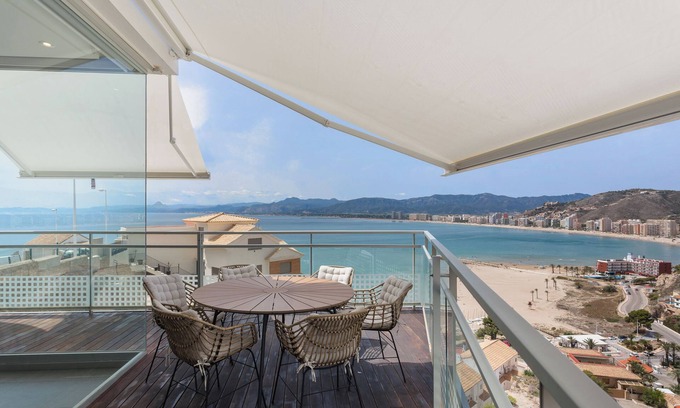 Faro de Cullera House | Holiday Home 'Casa Beaposa' with Sea View, Wi-Fi and Air Conditioning