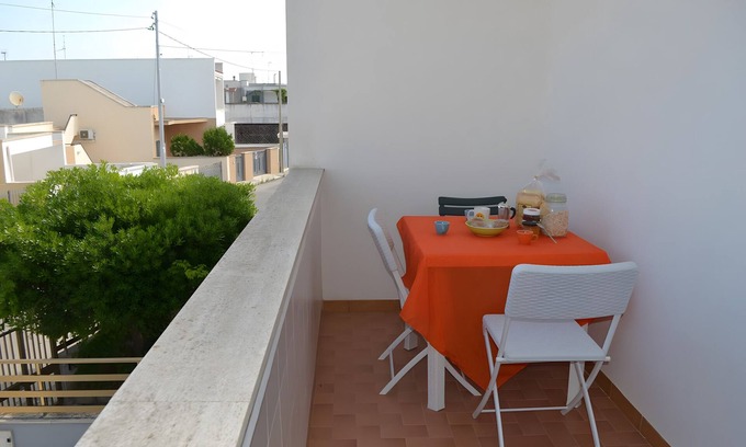 San Foca House | Holiday Home 'Casa Bichi X 4 A San Foca' with Balcony