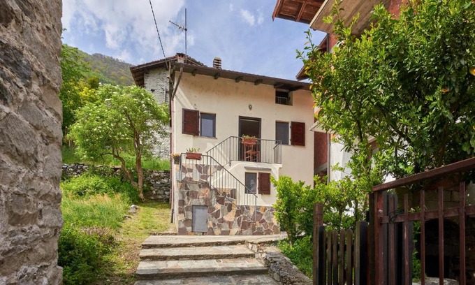 Dascio House | Holiday Home Casa Dascio by Interhome