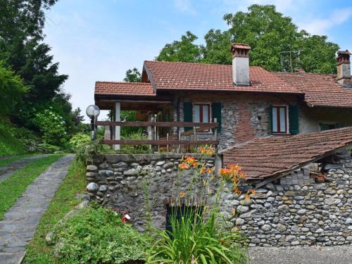 Castello House | Holiday Home Casa Mulino by Interhome