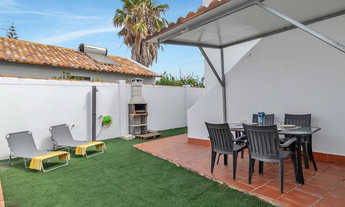 El Palmar House | Holiday Home 'Casa Rafael' with Sea View, Wi-Fi and Air Conditioning