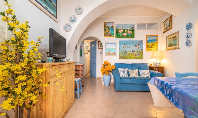 Carloforte House | Holiday Home "Casa San Fruttuoso" near the Beach with Air Conditioning