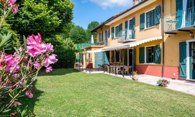 Vigliano d'Asti House | Holiday Home Cascina Virginia-6 by Interhome
