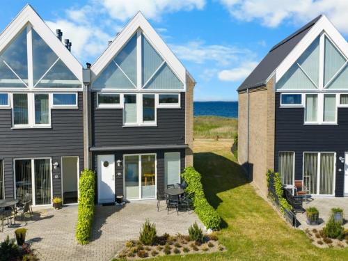 Assens House | Holiday Home Claudine - 90m from the sea by Interhome