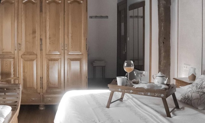 Deba House | Holiday Home 'Completa' with Mountain View, Private Garden and Wi-Fi