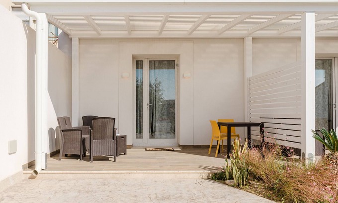 Mazara del Vallo House | Holiday Home 'Da Mariano Apartment 2' with Shared Garden, Wi-Fi and Air Conditioning