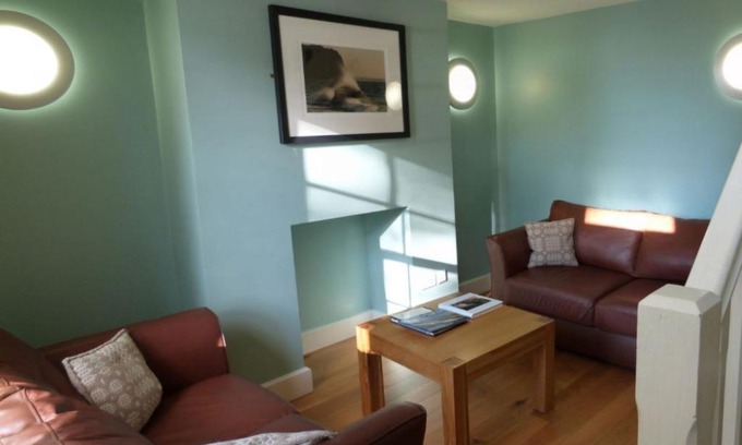 Rhyd-y-clafdy House | Holiday Home Dwy by Interhome