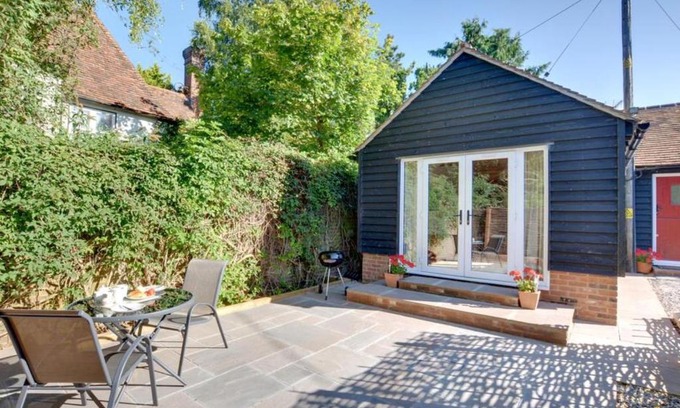 Maidstone House | Holiday Home East Hall Hill by Interhome