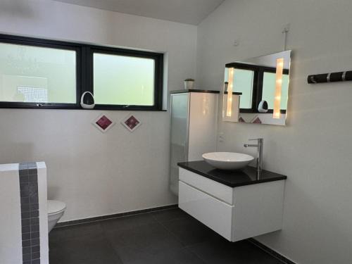 Hou House | Holiday Home Ejnarine - 1-5km from the sea by Interhome
