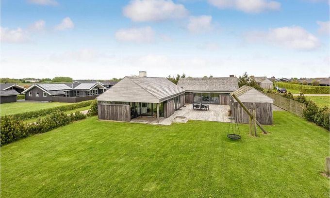 Flovt Strand House | Holiday Home Flovt Havevej