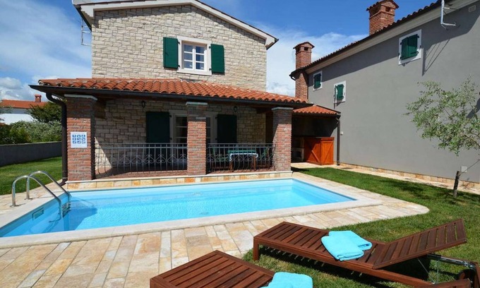 Buici House | Holiday home for 5 persons with pool near Poreč