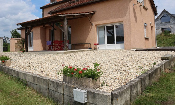 Girondelle House | Holiday Home "Gîte Du Garde Barrière" with Private Terraces, Private Garden & Wi-Fi