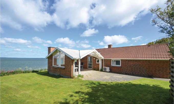 Ronbjerg House | Holiday Home Grynderup Strand Roslev