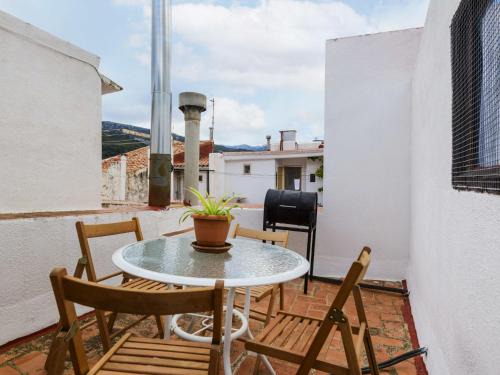 Rossell House | Holiday Home Hostalas by Interhome