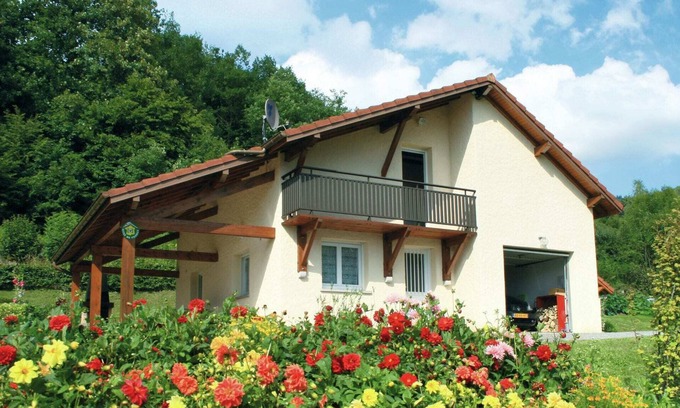 Haut-du-Them-Chateau-Lambert House | Holiday home in Le Haut-Du-Them, a drive from nature reserve