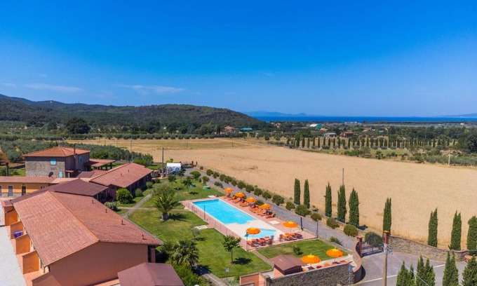 Puntone House | Holiday Home Il Tramonto by Interhome