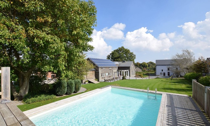 Vielsalm House | Holiday Home in Ardennes with Pool & Sauna