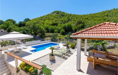 Blato na Cetini House | Holiday Home In Blato Na Cetini