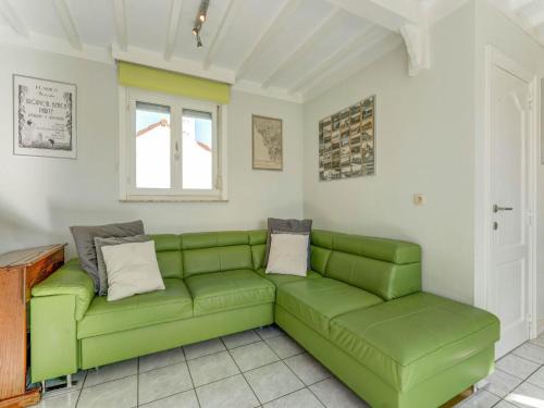 Westouter House | Holiday home in Heuvelland with garden, cleaning included