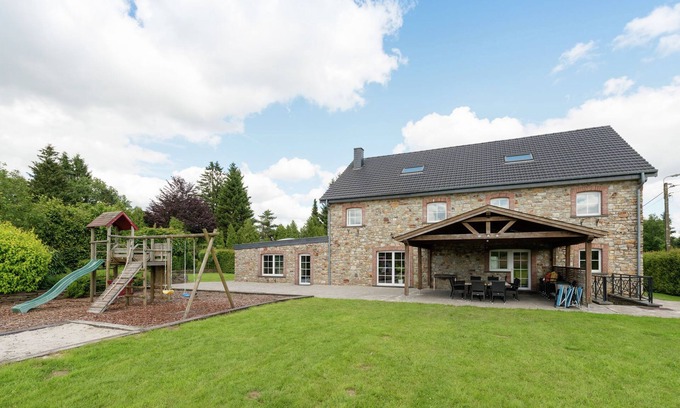 Hockai House | Holiday Home in Hockay with Private Pool