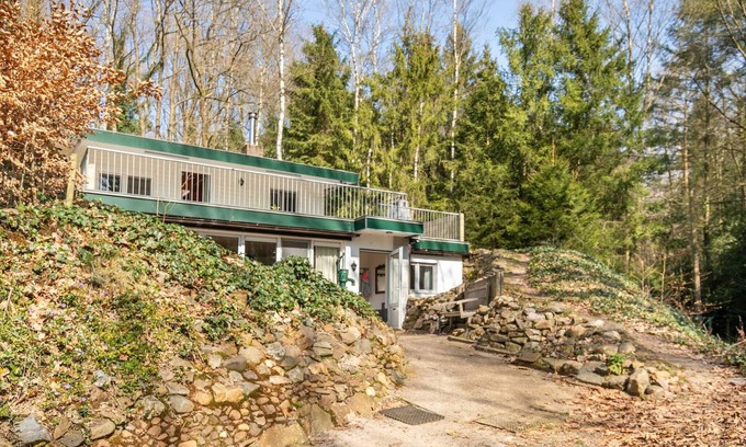 Dilsen-Stokkem House | Holiday Home in Lanklaar near Forest Trails