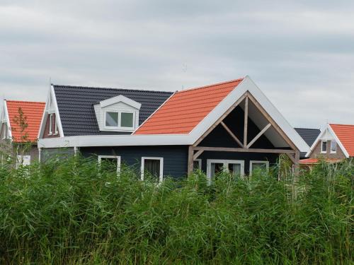 Municipality of Nissewaard House | Holiday Home in Simonshaven near Lake Beach