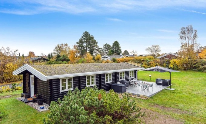 Dronningmolle House | Holiday Home Jeppe - 500m from the sea by Interhome