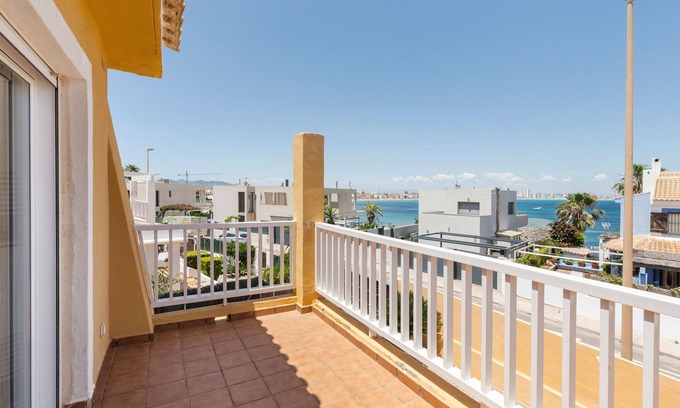 Cabo de Palos House | Holiday Home 'La Cala' with Sea View, Wi-Fi and Air Conditioning