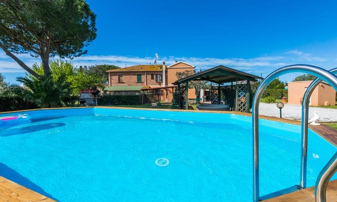 Bibbona House | Holiday Home La Casina by Interhome