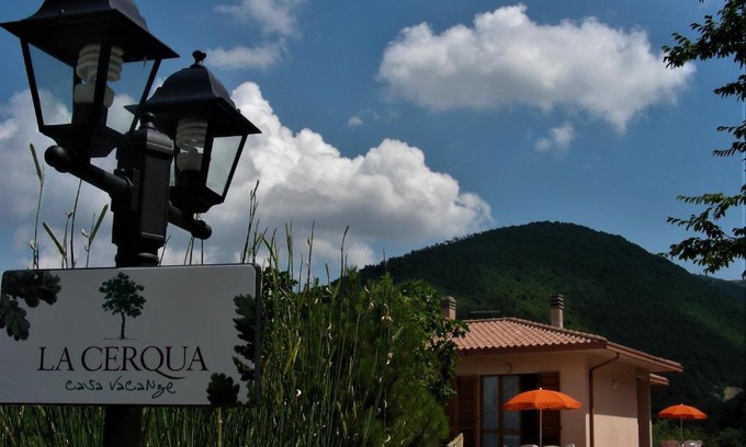 Nocera Umbra Apartment | Holiday home La Cerqua