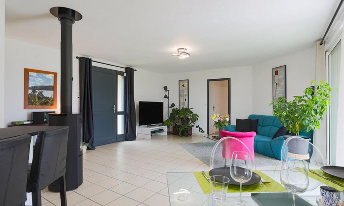 Langoat House | Holiday Home 'La Dolce Vita' with Private Terrace, Private Garden and Wi-Fi